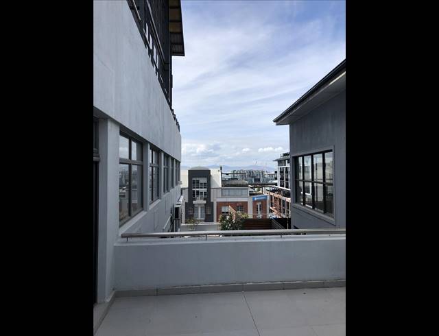 385M² OFFICE TO LET IN GREEN POINT